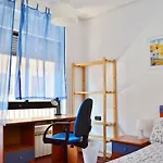 招待所 Roomin