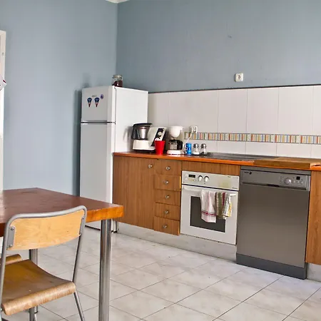 Guest house Roomin