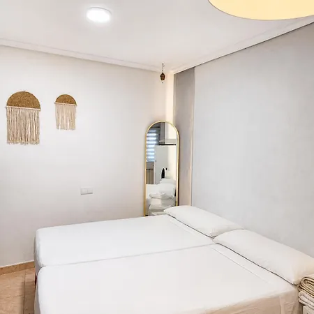 Guest house Roomin