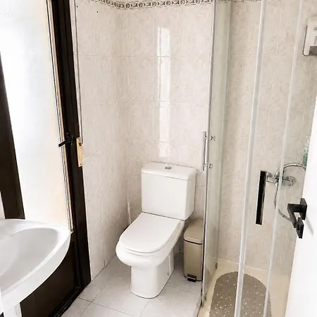 Guest house Roomin