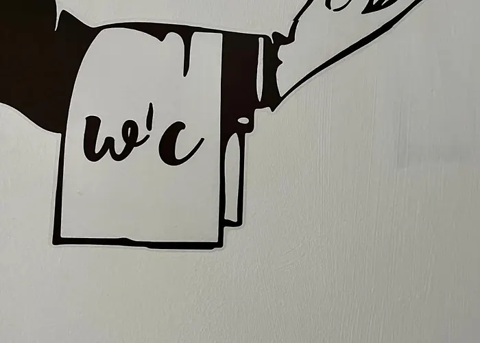 Roomin Guest house 2*