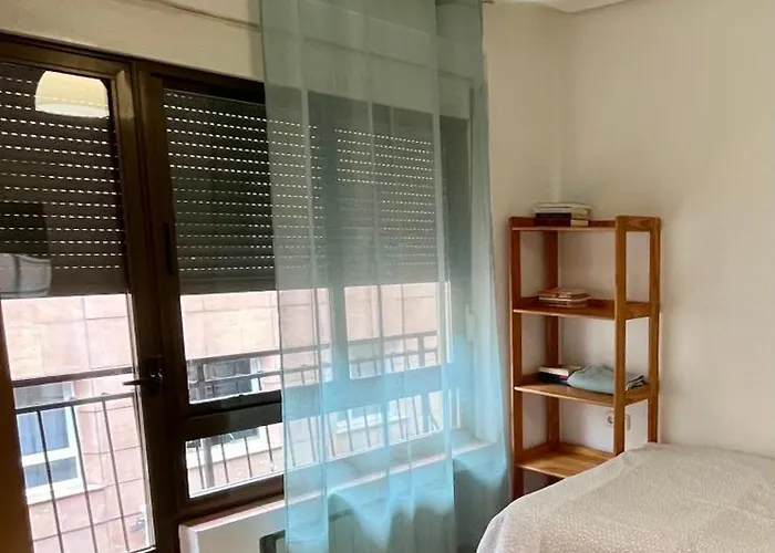 Roomin Guest house 2*