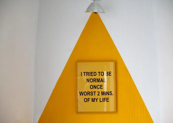 Roomin Guest house 2*